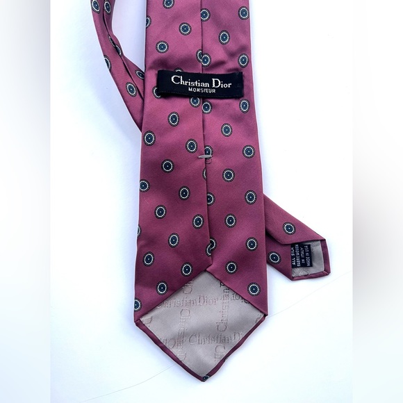 Authentic DIOR neck Tie with pattern - 100% Silk, Exquisite Elegance! - Picture 1 of 5